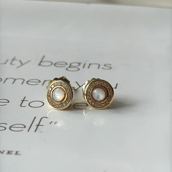 Ippolita Mother of Pearl Diamond 18k Mini Lollipop Stud Earrings - Picture 7 of 9